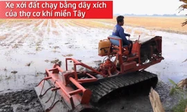 Xe xới đất chạy bằng dây xích của thợ cơ khí miền Tây