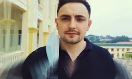 Chàng trai Anh rơi nước mắt nói lời cảm ơn Việt Nam sau 14 ngày cách ly