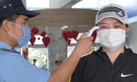 Bến xe Miền Đông kiểm tra nhiệt độ hành khách phòng virus corona