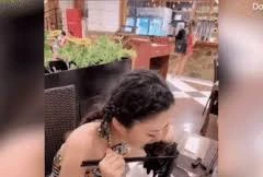 Cô gái ăn súp dơi gây phẫn nộ giữa 'cơn bão' dịch virus corona