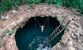 Loạt hố bơi tự nhiên ẩn dưới lòng đất ở Mexico