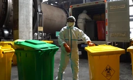 Vũ Hán đốt 100 tấn rác y tế mỗi ngày