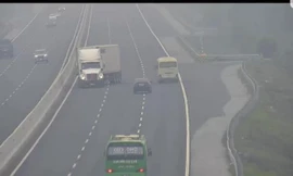 Container lù lù quay đầu, đi ngược chiều trên cao tốc Hà Nội – Bắc Giang