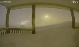 'Bom bão tuyết' hy hữu làm tê liệt thành phố của Canada