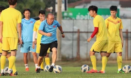 U23 Việt Nam hạn chế lối chơi nhanh của UAE