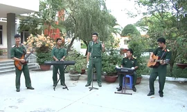 Chiến sĩ sáng tác nhạc, nhảy cổ động chống dịch