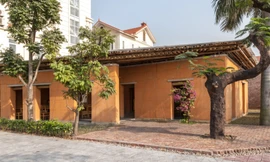 Chi hơn nửa tỷ xây nhà bằng đất sét và tre