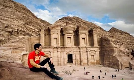 Hành trình ly kỳ giành tấm vé lên chuyến bay cuối cùng về Việt Nam của kỹ sư Việt tại UAE