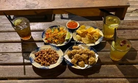 Đu đưa Sài Gòn: Bạn đã thử bánh “tăng cân” và uống trà “thị phi” chưa?