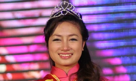 Thanh Tuyền trở thành Hoa khôi khoa Quốc tế