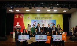 “Khéo khôn với tiền - tránh những ưu phiền” ở một trường học