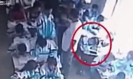 Ngủ gục, nữ sinh bị thầy kéo lê, đá và tống vào tường