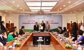 Vietcombank bất ngờ tuyển dụng giám đốc người nước ngoài