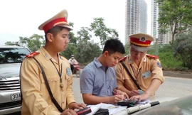 Thống đốc đề nghị không xử phạt chủ xe 'không có giấy tờ gốc'