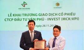 Công ty Đầu tư Văn Phú - Invest lên sàn chứng khoán 