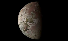 Những bức ảnh khó tin về mặt trăng của Sao Mộc 