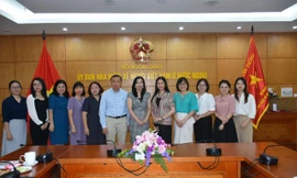 Tăng cường phối hợp giữa Bộ Ngoại giao và Liên hiệp Phụ nữ Việt Nam trong công tác người Việt Nam ở nước ngoài