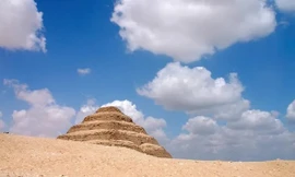 Nghiên cứu gây tranh cãi: Người Ai Cập dùng thang máy xây kim tự tháp 