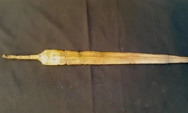 Tìm thấy thanh kiếm vàng 3.200 năm tuổi khắc dòng chữ 'Ramesses II' 