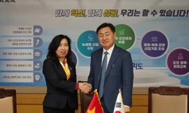 Thứ trưởng Bộ Ngoại giao Lê Thị Thu Hằng thăm, làm việc tại Hàn Quốc 