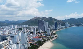 Nha Trang sẽ cưỡng chế 25 công trình lớn xây dựng vượt tầng