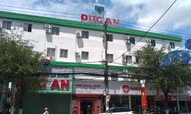 Lô “đất vàng” 23 Thái Nguyên, TP Nha Trang được doanh nghiệp cho thuê lại nhiều lần. Ảnh: Công Hoan.