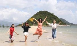 Hơn 58 nghìn lượt khách nội địa tham quan tại Vịnh Nha Trang trong tháng 6