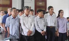 22 cựu cán bộ huyện lĩnh hơn 65 năm tù vì sai phạm quản lý đất đai