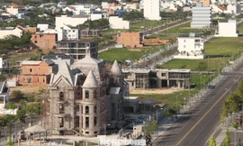 Biến sân golf Phan Thiết thành khu đô thị khi nợ gần nghìn tỷ tiền sử dụng đất