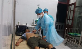 Bệnh xá ở quần đảo Trường Sa cấp cứu ngư dân gặp nạn trên biển