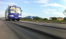 Bộ trưởng Đinh La Thăng chỉ đích danh những người để đường xấu