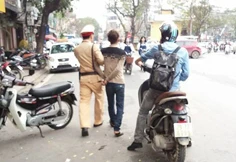 Đối tượng bị bắt khi vứt xe bỏ chạy