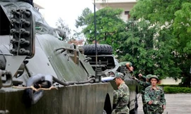 Xe bọc thép sẵn sàng cứu dân trong siêu bão Haiyan