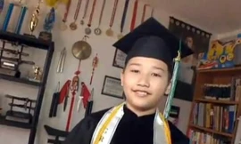 Những sinh viên đại học chưa đến 10 tuổi