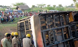 Hiện trường vụ tai nạn thảm khốc