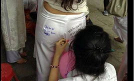 Viết lưu bút chia tay lên... mông quần bạn gái