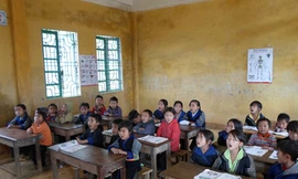 Cô giáo trẻ bỏ phố lên rừng