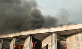 Cháy dữ dội tại công ty nước ngoài ở Bình Dương