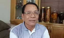 Bố tiền đạo Anh Đức nói về tiền thưởng cho cầu thủ ghi bàn đầu tiên