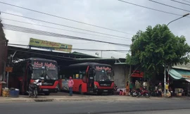 'Xe dù, bến cóc' ngang nhiên hoạt động trái phép