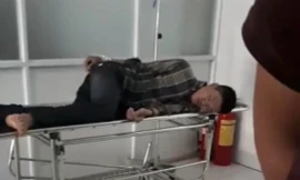 Đạt được "hiệp sĩ" đưa đến bệnh viện cấp cứu
