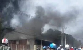 Cháy dữ dội, kho điện lạnh bị thiêu rụi hoàn toàn