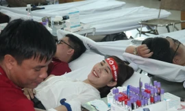 Những hình ảnh nổi bật trong ngày Chủ nhật Đỏ tại TP.HCM