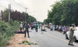 Hai mô tô phân khối lớn đấu đầu, 3 người thương vong