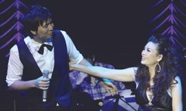 Ngọc Anh- Anh Khang, hai chị em, hai thế hệ ca sĩ Ảnh: N.M.Hà