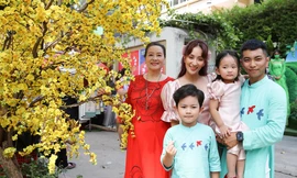 Mẹ Khánh Thi tuổi 73 trẻ đẹp ngỡ ngàng trong MV Tết của con gái