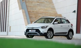 Hyundai i20 Active sắp ra mắt, EcoSport hết ‘cô đơn’