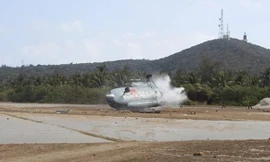 Hiện trường trực thăng rơi. 