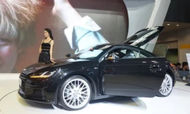 Xe siêu sang quy tụ tại triển lãm xe nhập lớn nhất Việt Nam