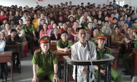 Nghịch tử Phương tại tòa